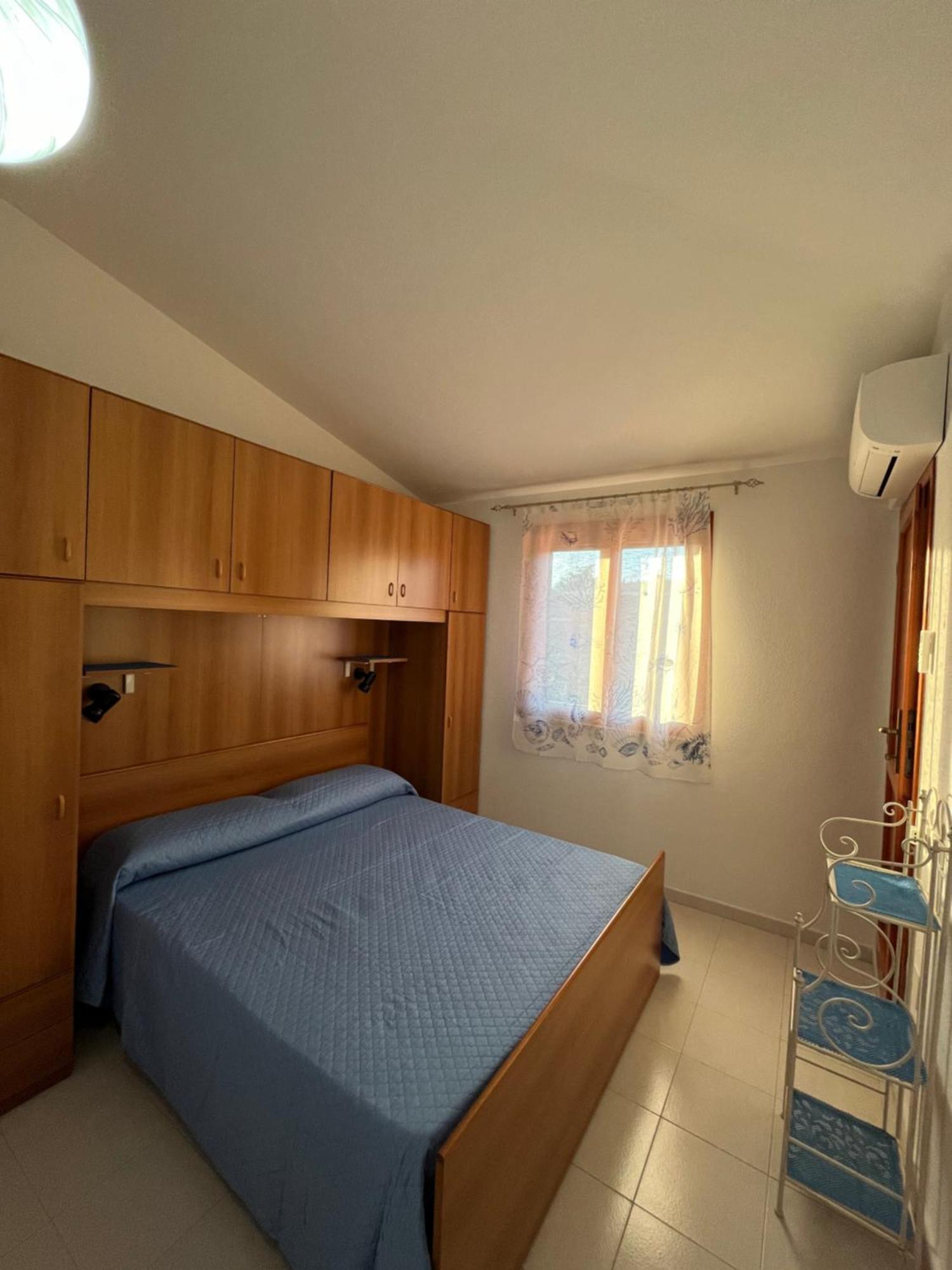 Casa Sviluppata Su Due Piani Con Doppia Veranda E Parcheggio Privato San Teodoro  Ngoại thất bức ảnh