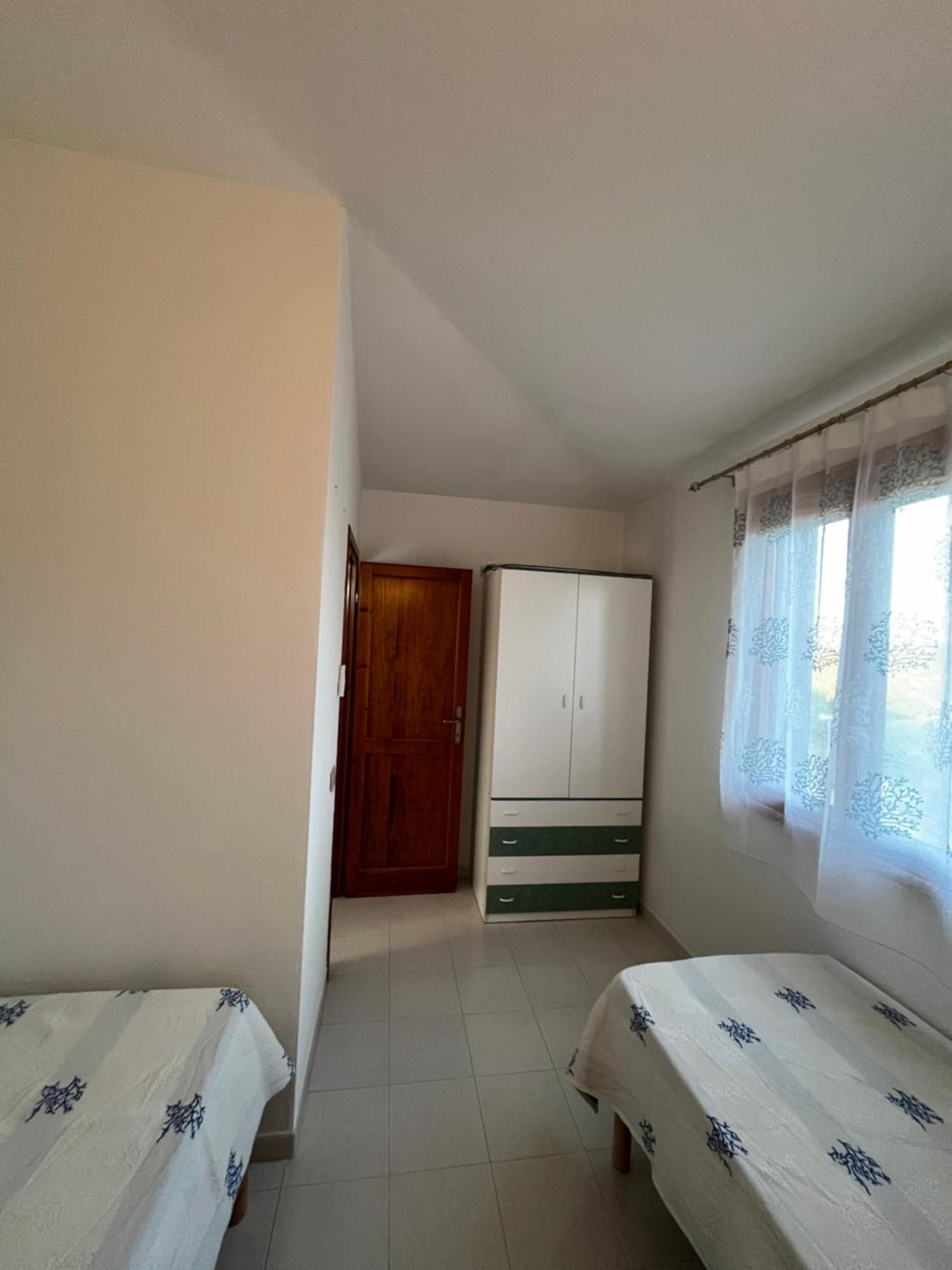 Casa Sviluppata Su Due Piani Con Doppia Veranda E Parcheggio Privato San Teodoro  Ngoại thất bức ảnh