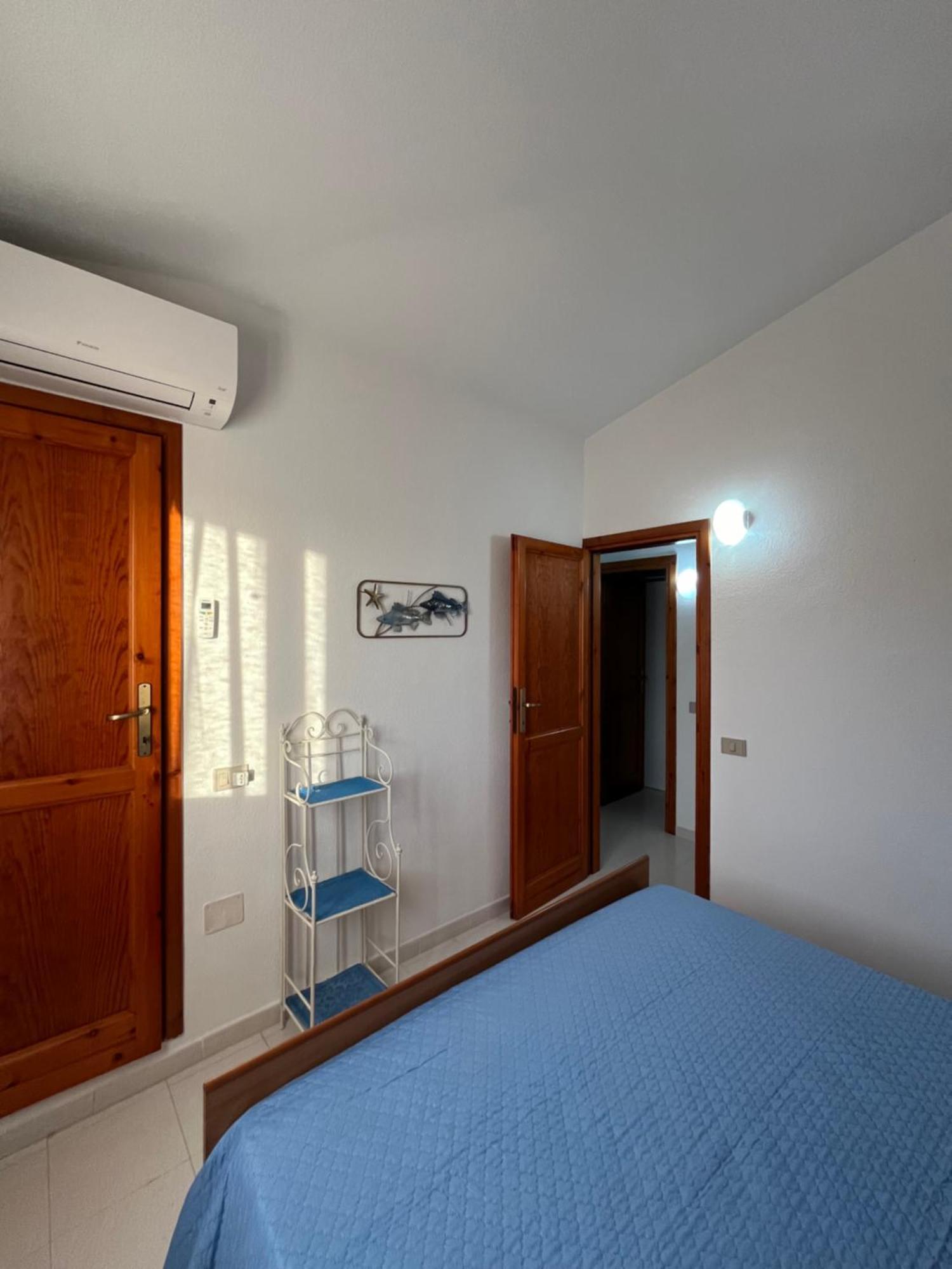 Casa Sviluppata Su Due Piani Con Doppia Veranda E Parcheggio Privato San Teodoro  Ngoại thất bức ảnh