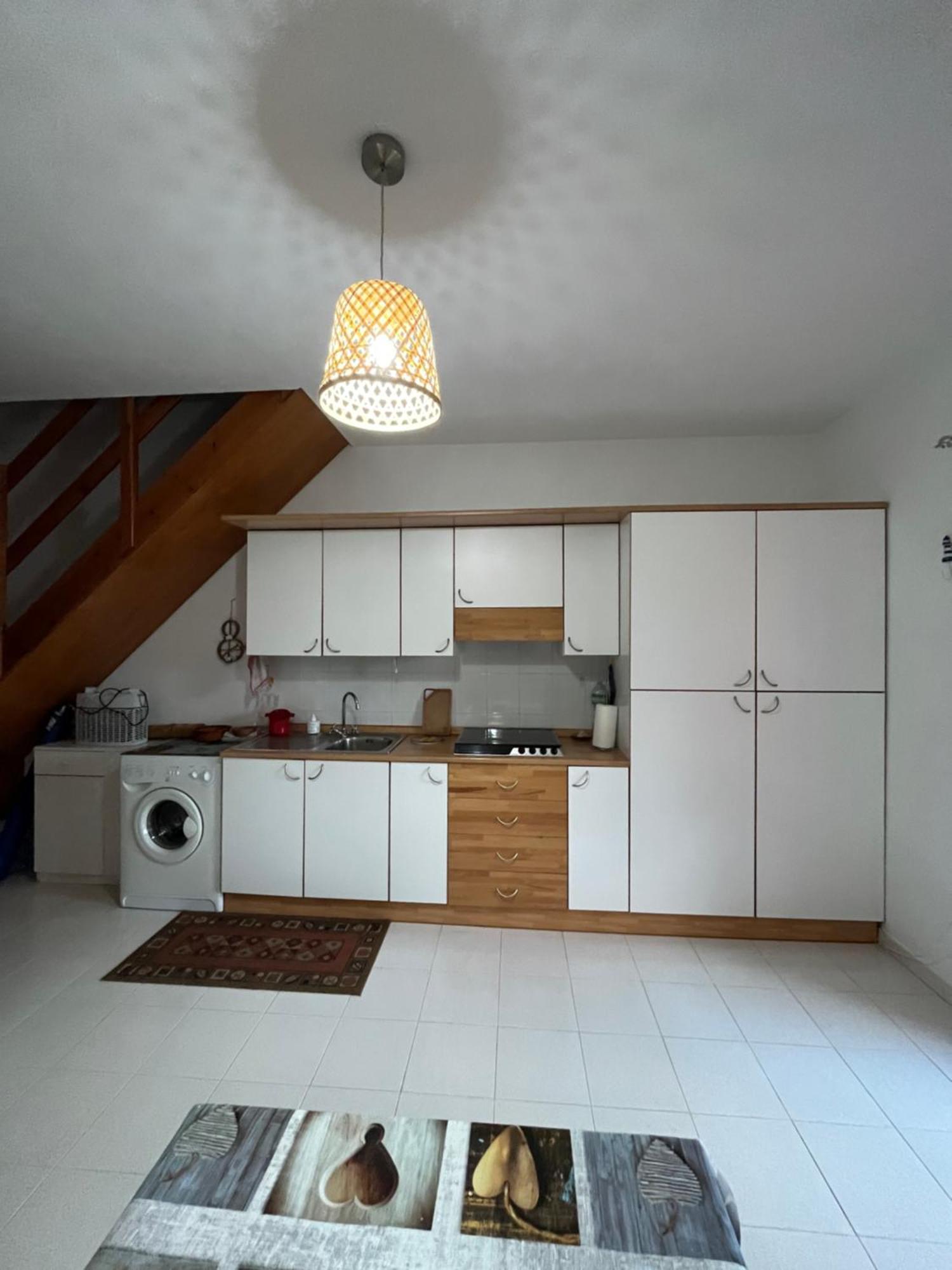 Casa Sviluppata Su Due Piani Con Doppia Veranda E Parcheggio Privato San Teodoro  Ngoại thất bức ảnh