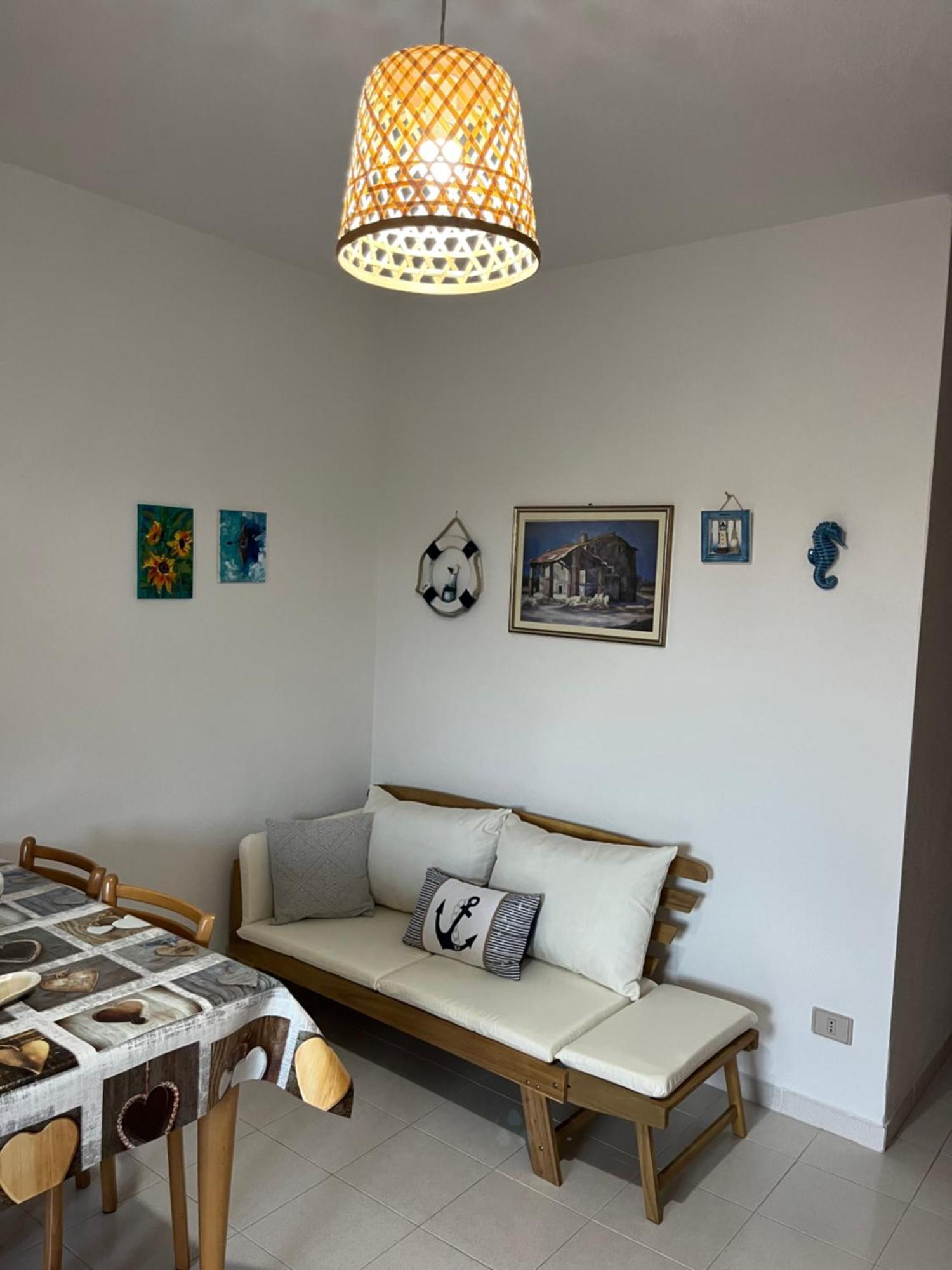 Casa Sviluppata Su Due Piani Con Doppia Veranda E Parcheggio Privato San Teodoro  Ngoại thất bức ảnh